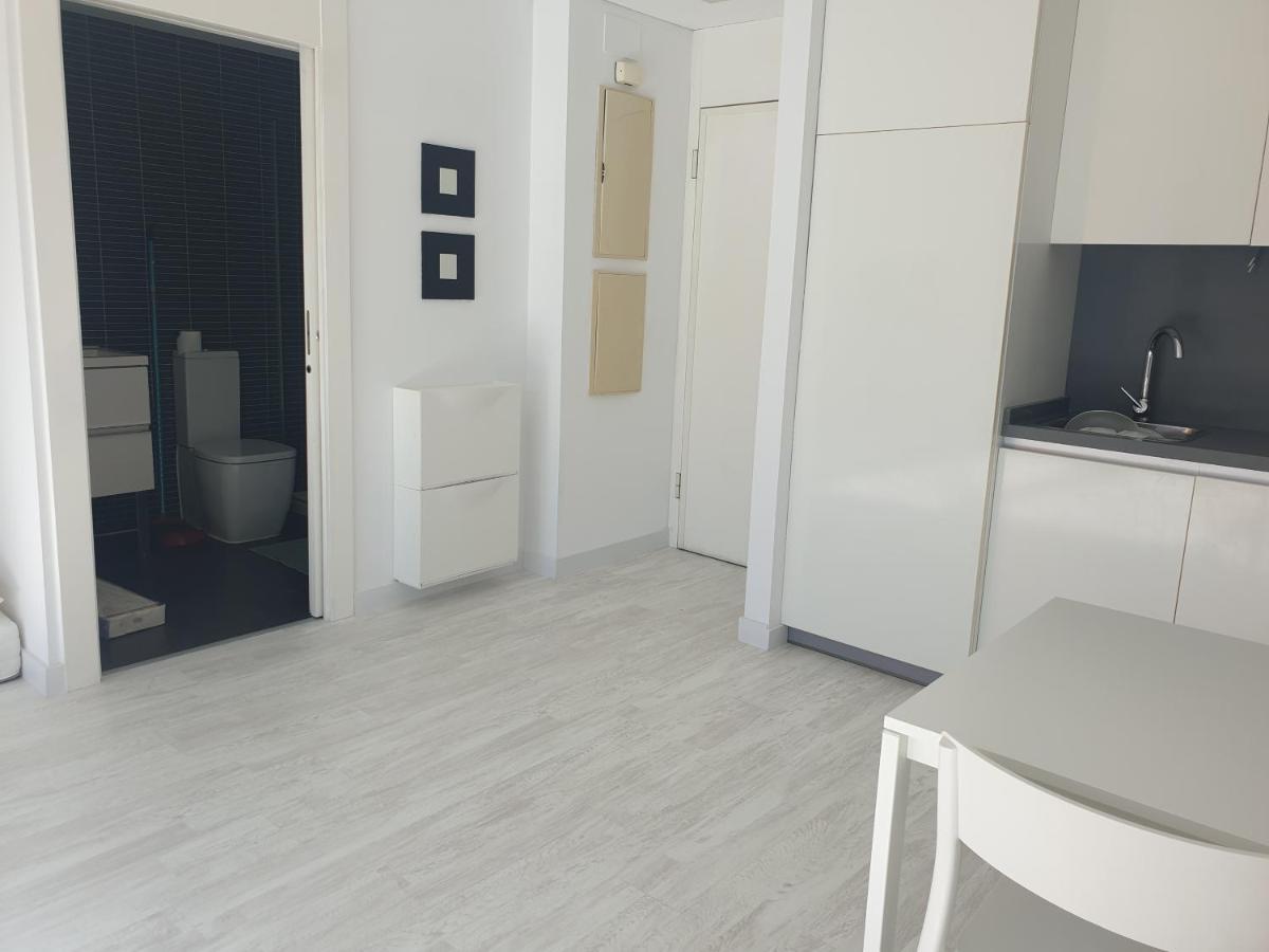 شقة Aeropuerto Loft Poligono مانيسيس المظهر الخارجي الصورة
