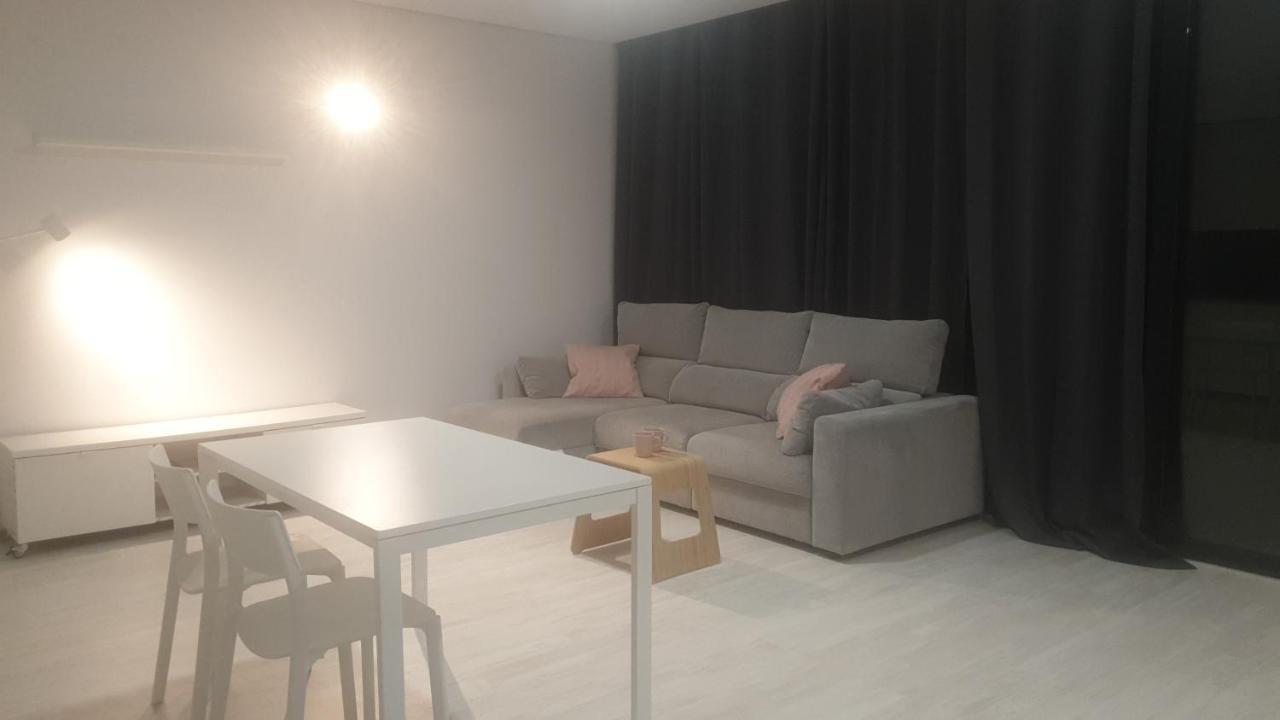 شقة Aeropuerto Loft Poligono مانيسيس المظهر الخارجي الصورة